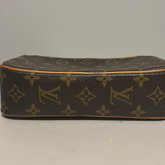 Louis Vuitton Pochette Cite Shoulder Bag Monogram Brown - Picture 4 of 13